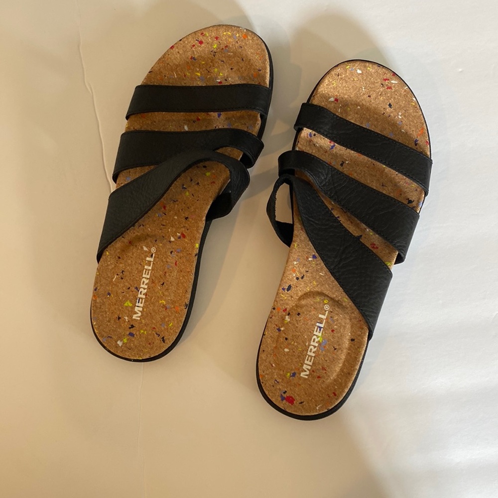 NWOT Merrell size 7 sandals